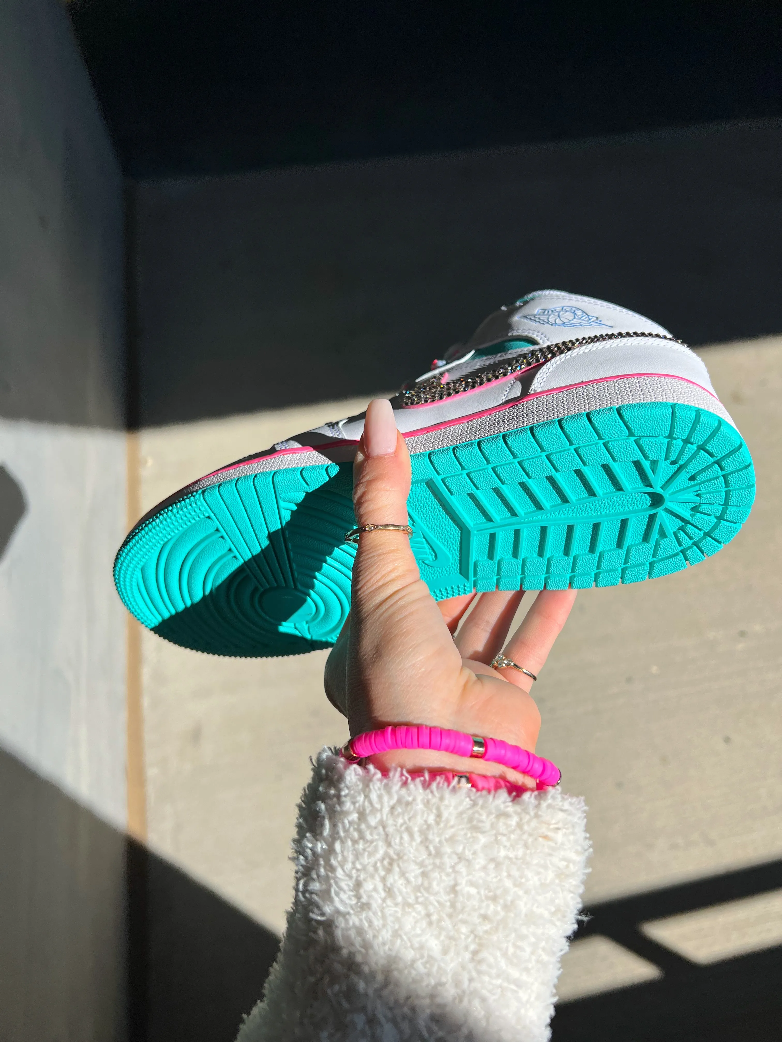SIZE 6.5 Cotton Candy Swarovski Women’s Air Jordan 1 Mid Shoes